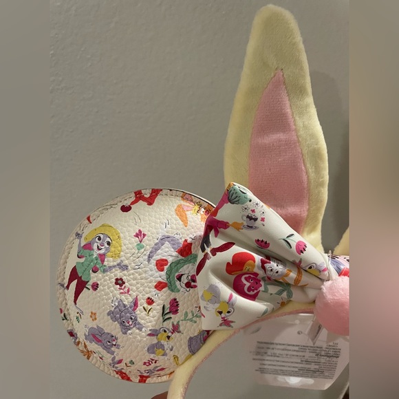 Disney’s Minnie Mouse Rabbits Ears - Picture 3 of 4